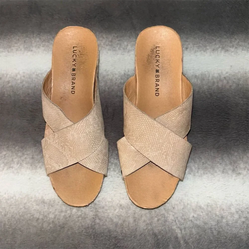 Lucky Brand Women's Neeka Taupe Slide Wedge Sandals Size 7.5M - Picture 7 of 16